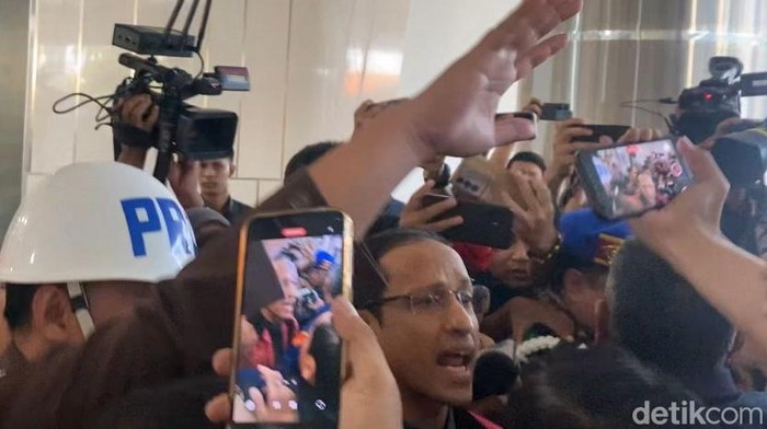 Nadiem Makarim ditahan Kejagung (Devi/detikcom).