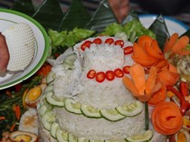 4 Fakta Nasi Suci Ulam Sari, Tradisi Kuliner Pacitan untuk Maulid Nabi