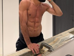 Pesona Pemain Bola yang Tidak Bertato, Ronaldo Hingga Mosalah