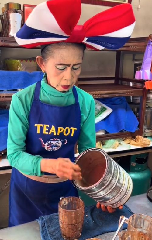 Penjual milo nyentrik