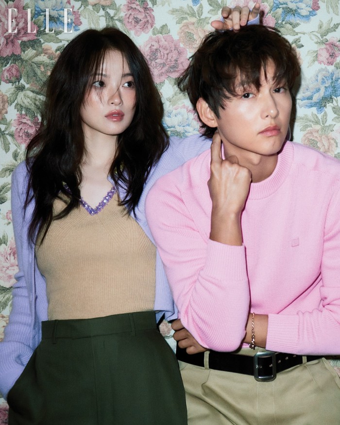 Song Joong Ki dan Chun Woo Hee pemotretan buat majalah ELLE Korea.