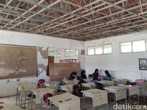 Sekolah Nyaris Rubuh, Janji Dewan Kabupaten Bogor Tetap Kokoh