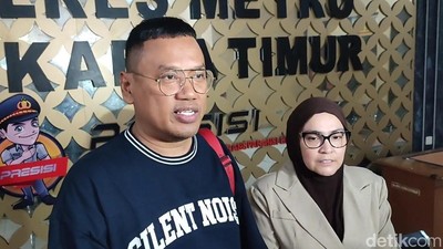 Uya Kuya Pertama Kali Berani Muncul ke Publik Usai Rumah Dijarah