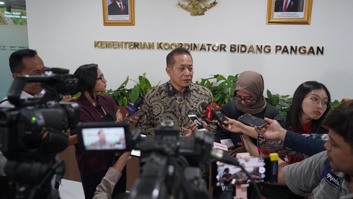 Wamenkop Ferry Juliantono dalam rakor terkait Kopdes Merah Putih, Kamis (4/9/2025).