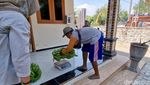 Potret Warga Ponorogo Bayar Pajak Pakai Pisang