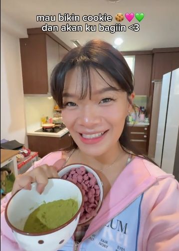 Warna 'Hijau Pink' Lagi Viral, Influencer Ini Wujudkan Versi Cookies