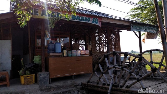 Warung Lesehan SB.