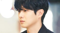 Potret Choi Woo Shik di Drakor Terbaru 2025 Would You Marry Me Potret Choi Woo Shik di Drakor Terbaru 2025 Would You Marry Me