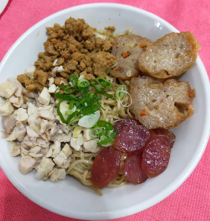 5 Bakmi Topping Babi di dalam perumahan 5 Bakmi Topping Babi di dalam perumahan
