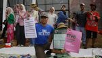 Dari Minuman Gratis hingga Kartu Uno, Begini Aksi Kreatif 17+8 di DPR