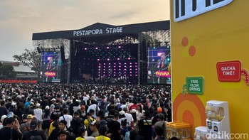 Indosat Ooredoo Hutchison (IOH) melalui brand IM3 mendukung gelaran Pestapora 2025, festival musik fenomenal yang dihadiri puluhan ribu orang. Foto: Agus Tri Haryanto