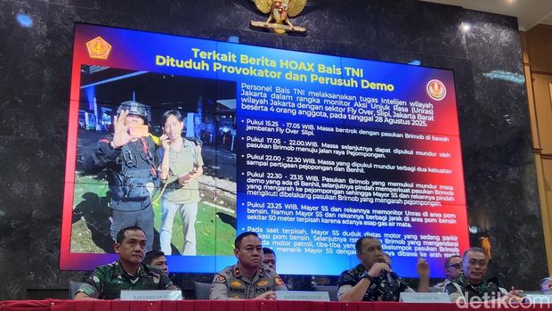 Jumpa pers TNI setelah aksi demo di Jakarta. (Adrial/detikcom)