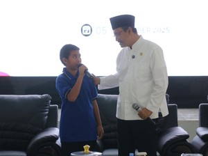 Mensos Puji Perkembangan Sekolah Rakyat di Makassar