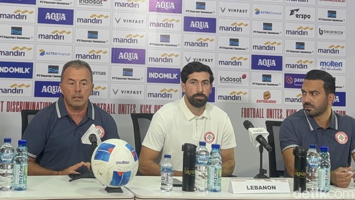Konferensi pers Timnas Lebanon di GBT.