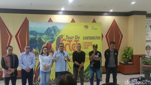 Konferensi pers Tour de EnTeTe 2025, Jumat (5/9/2025). (Simon Selly)