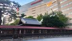 Keindahan Kuil Kego di Fukuoka: Tempat Suci yang Dikepung Modernitas
