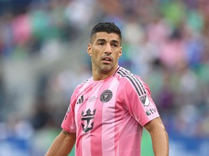 Luiz Suares Lebih Sering Tak Bermain karena Sanksi Ketimbang Cedera
