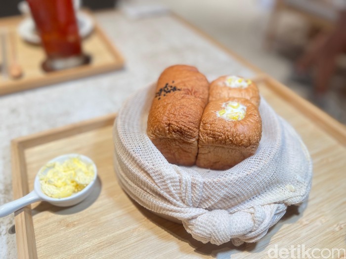 Mil Toast House