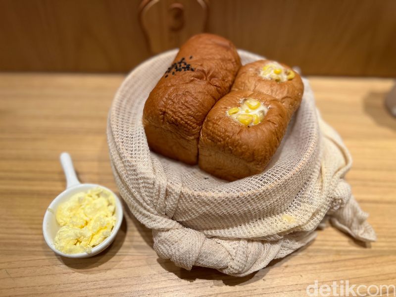 Mil Toast House