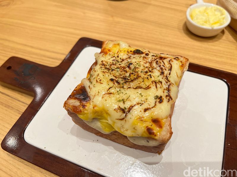 Mil Toast House