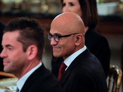 Momen Langka! Bos-bos Teknologi Dunia Kompak Puji Trump di Gedung Putih