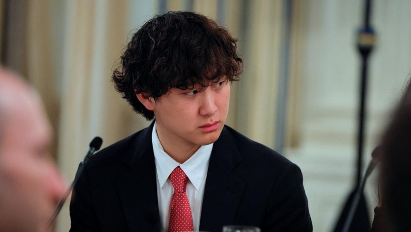 Scale AI Co-Founder Alexandr Wang attends a private dinner for technology and business leaders hosted by U.S. President Donald Trump in the State Dining Room at the White House in Washington, D.C., U.S., September 4, 2025.  REUTERS/Brian Snyder