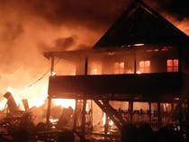 Kebakaran Hanguskan 4 Rumah di Pangkep, 2 Wanita Alami Luka Bakar
