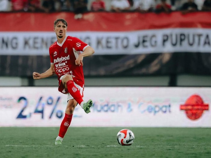 Pemain Bali United, Tim Receveur. (Foto: Instagram @timreceveur)