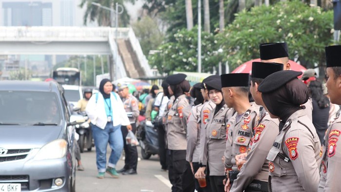 1.317 personel diturunkan amankan demo di DPR