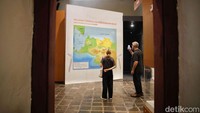Museum Fatahillah dikunjungi bukan hanya wisatawan lokal, tapi juga mancanegara.