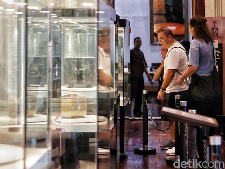 Potret Museum Fatahillah Ramai Wisatawan saat Libur Maulid Nabi