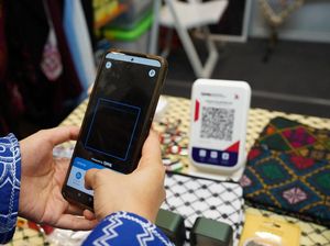 Manfaat Pakai QRIS untuk Bisnis, Siap Beralih?