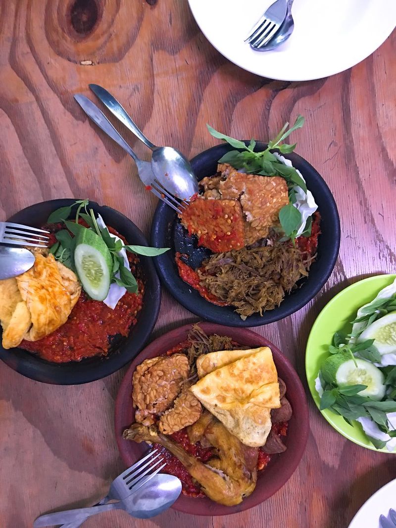 Rekomendasi kuliner di Semanan Jakbar.