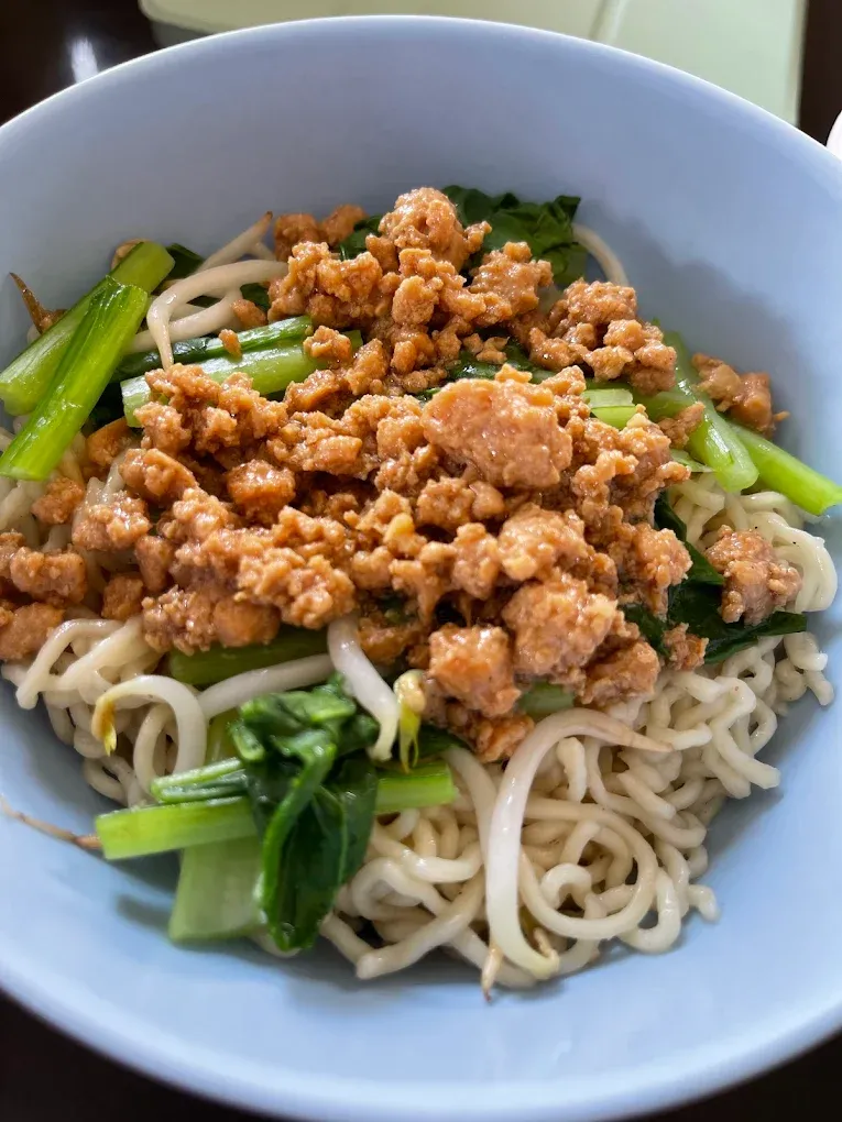 Rekomendasi kuliner di Semanan Jakbar.