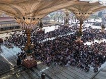 Ribuan Umat Islam Hadiri Haflah Maulid Nabi di Masjid Agung Jawa Tengah