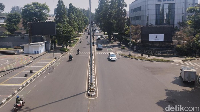 Suasana jalanan di Kota Bandung saat libur panjang.