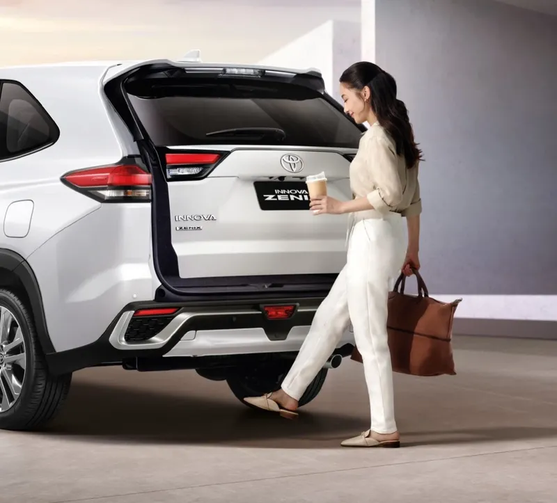 Toyota Innova Zenix 2025 di Thailand
