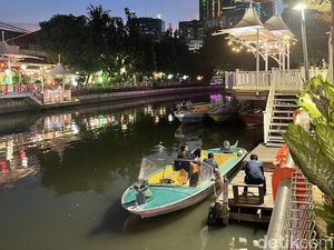 Wisata Perahu Susur Kalimas Surabaya: Harga Tiket dan Rute Terbaru