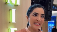Sekarang ini udah menjadi milik kita bersama. Jadi bukan hanya aku sama Mas Anang tapi ada Aurel, Abang, Ameena, Azura, Arsy, Arsya, Azriel gitu dan nanti mungkin Sarah, kata Ashanty saat ditemui di kawasan Radio Dalam, Jakarta Selatan, Sabtu (6/9/2025). Foto: dok instagram Ashanty