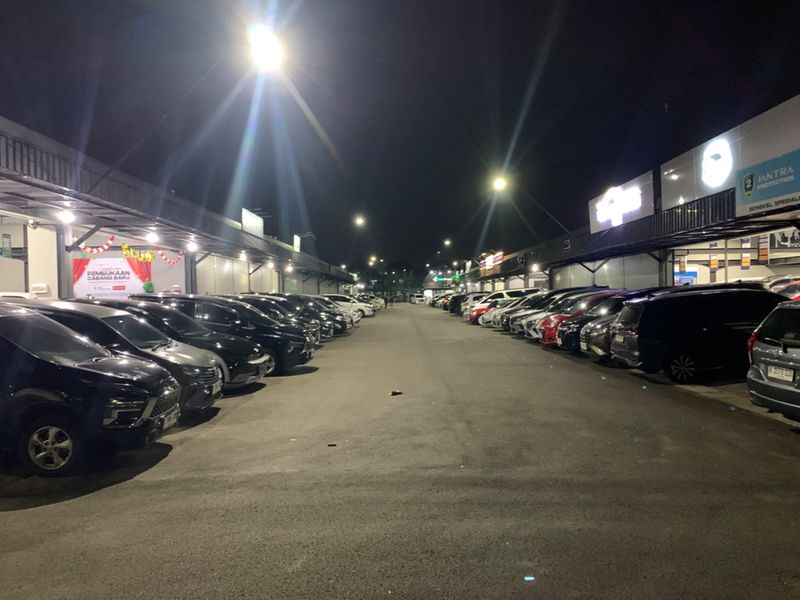 Bursa Otomotif Buana (BOB) resmi berdiri di PIK 2, Tangerang.