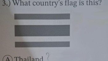 Kenapa dicetak hitam putih, kan jadi tebak-tebakan. Foto: Bored Panda