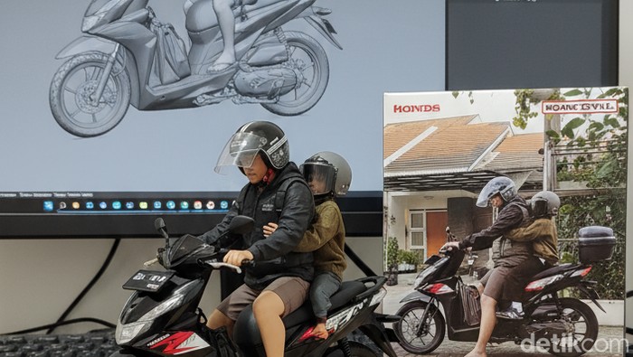 Hasil edit foto menjadi action figure menggunakan Gemini AI