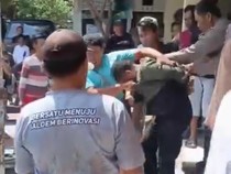 Jambret Gasak Kalung Emak-emak di Probolinggo Dihajar Massa