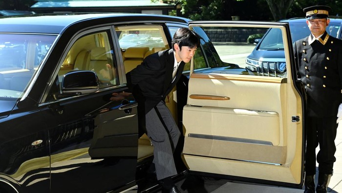 JAPAN-ROYALS/PRINCE TOKYO, JAPAN β SEPTEMBER 6 : Japan's Prince Hisahito arrives at the Imperial Palace to attend his coming-of-age ceremony (Kakan no gi) in Tokyo. The ceremony, held on his 19th birthday, marks his formal recognition as an adult member of the Imperial Family and confirms his position as second in line to the throne. David Mareuil/Pool via REUTERS