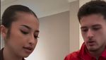 Gemas! Justin Hubner dan Jennifer Coppen Makan Sepiring Berdua