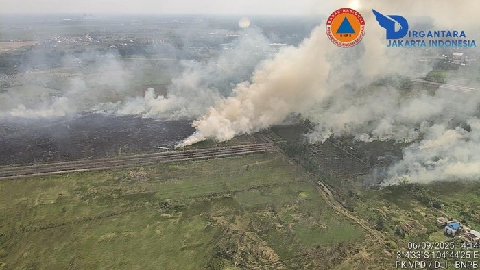 Lahan terbakar di Ogan Ilir, Sumatera Selatan.