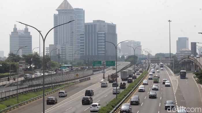 Libur Panjang, Jalan TB Simatupang Lancar Pagi Ini Lalu-lintas di Jalan TB Simatupang, Jakarta Selatan, terpantau lancar pada Sabtu (6/9/2025) saat libur panjang Maulid Nabi Muhammad. Biasanya jalan ini padat akibat proyek galian dan tingginya volume kendaraan, terutama di jam sibuk.