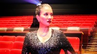 Marcella Zalianty tersenyum merespons dibilang awet muda. Alhamdulillah, ujarnya saat ditemui di Plaza Senayan, Jakarta Pusat, kemarin. (Foto: dok Instagram marcella.zalianty)