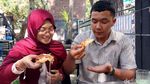 Keseruan Menikmati Pizza Date Bareng Pasangan