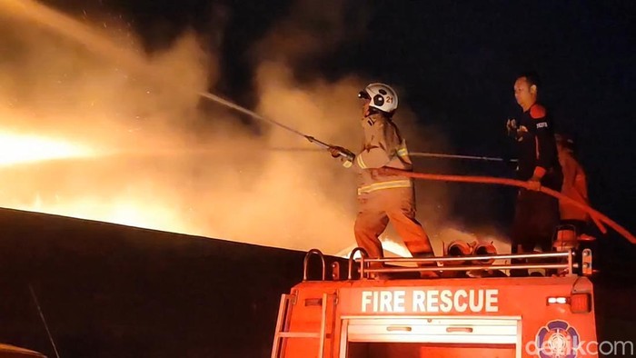 Pabrik mebel Pasuruan terbakar